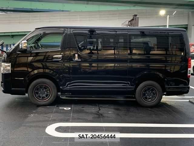 Toyota HIACE VAN 2023-12 8872289-18