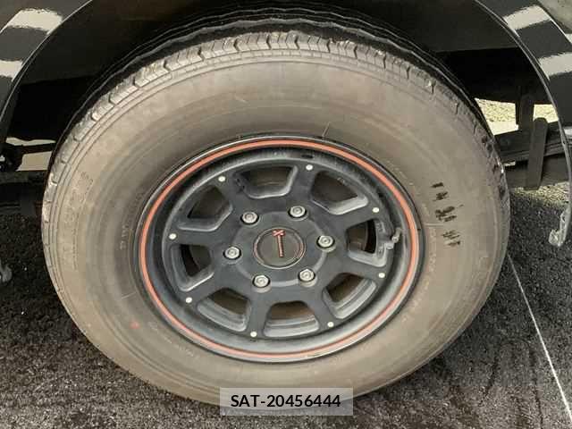 Toyota HIACE VAN 2023-12 8872289-25