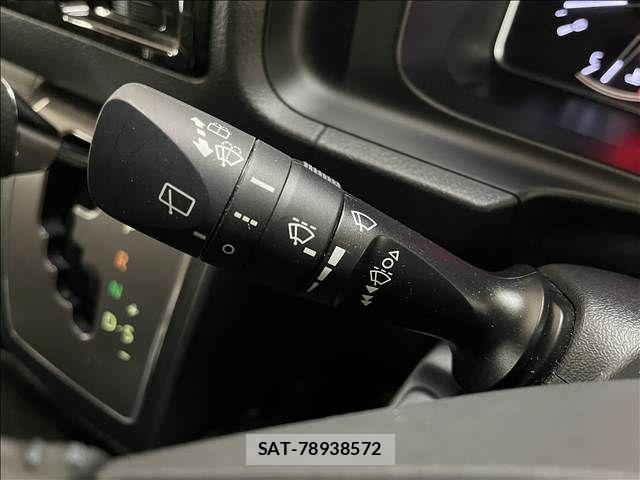 Toyota HIACE VAN 2020-09 8872286-14