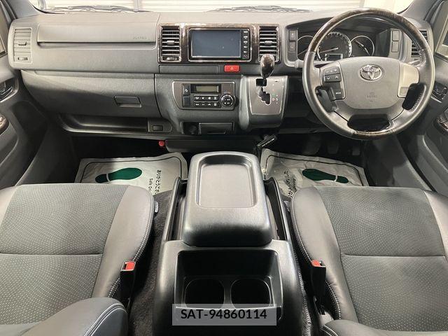 Toyota HIACE VAN 2019-09 8872292-25