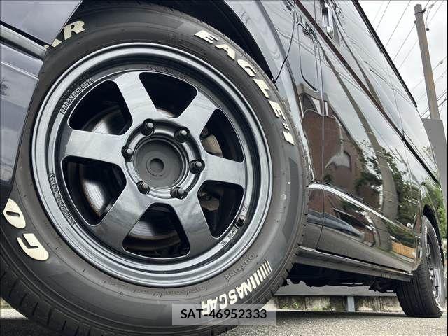 Toyota HIACE VAN 2016-11 8872295-9