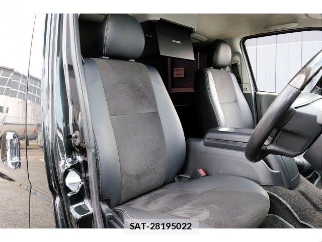 Toyota HIACE VAN 2018-01 8872290-15