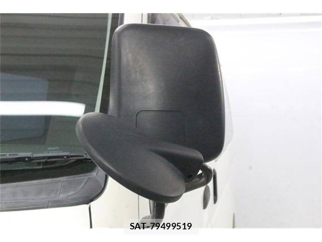 Toyota HIACE VAN 2018-08 8872300-14