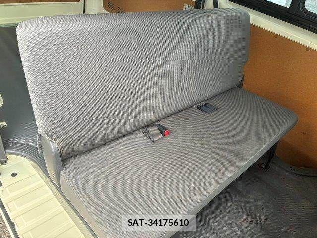 Toyota HIACE VAN 2020-07 8872294-12