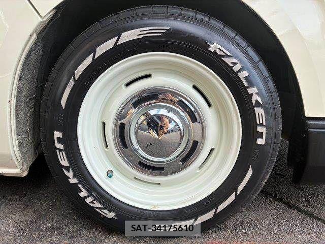 Toyota HIACE VAN 2020-07 8872294-17