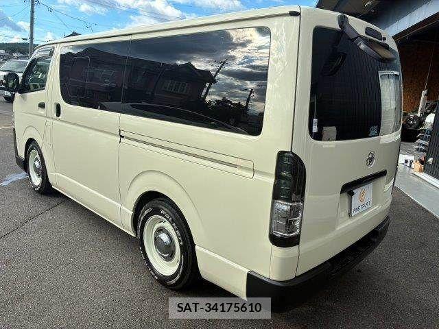 Toyota HIACE VAN 2020-07 8872294-23