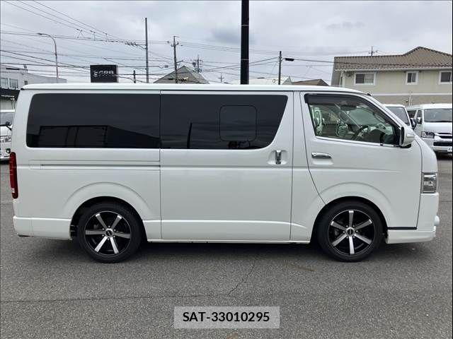Toyota HIACE VAN 2018-02 8872298-18