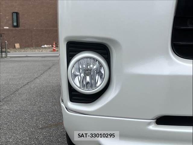 Toyota HIACE VAN 2018-02 8872298-24