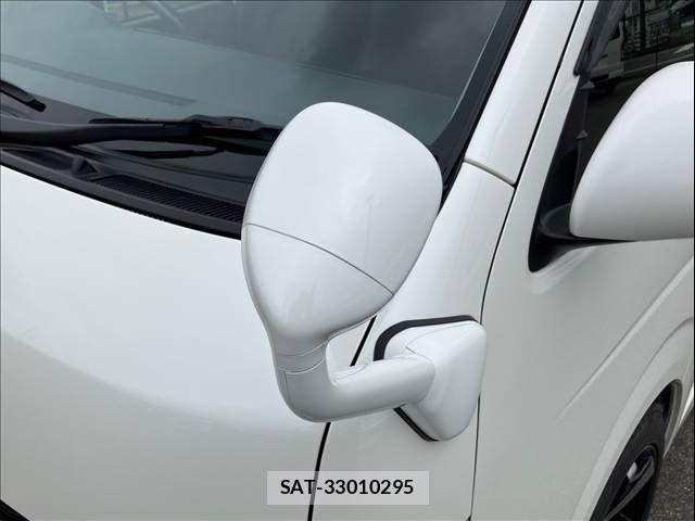 Toyota HIACE VAN 2018-02 8872298-25