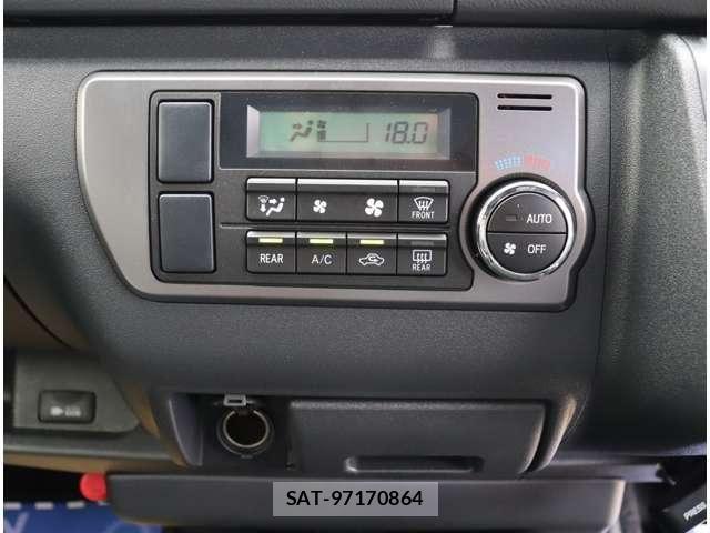 Toyota HIACE VAN 2025-10 8882651-8