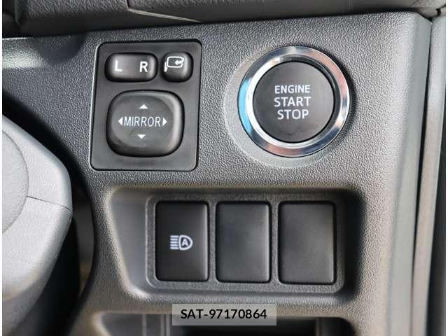 Toyota HIACE VAN 2025-10 8882651-18