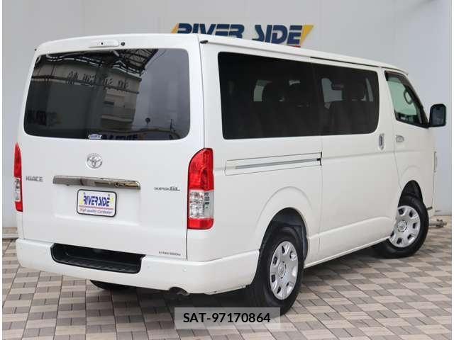 Toyota HIACE VAN 2025-10 8882651-2