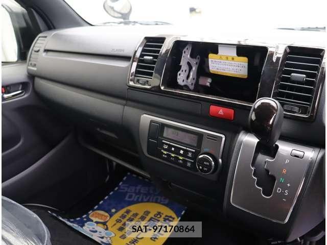 Toyota HIACE VAN 2025-10 8882651-4
