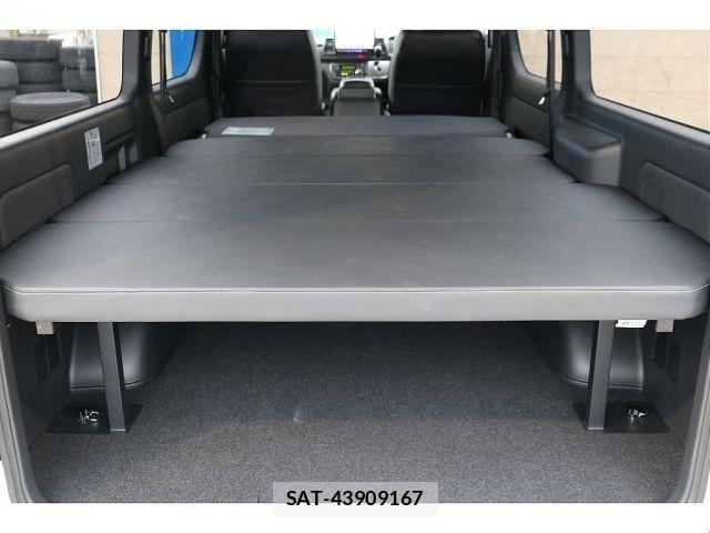 Toyota HIACE VAN 2025-01 8882645-19