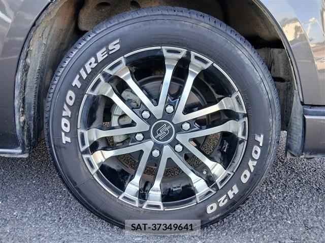 Toyota HIACE VAN 2019-03 8882655-17