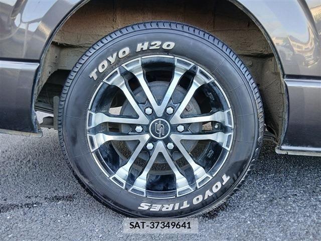 Toyota HIACE VAN 2019-03 8882655-18