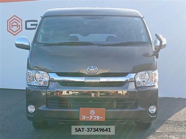 Toyota HIACE VAN 2019-03 8882655-1