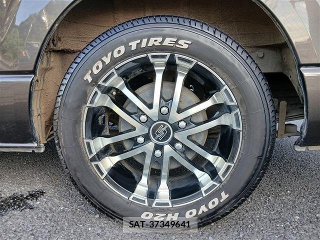 Toyota HIACE VAN 2019-03 8882655-19