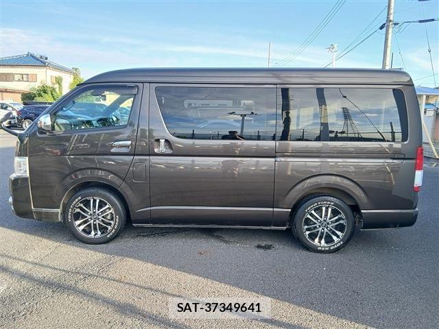 Toyota HIACE VAN 2019-03 8882655-7