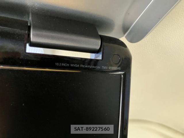 Toyota HIACE VAN 2011-01 8882666-12