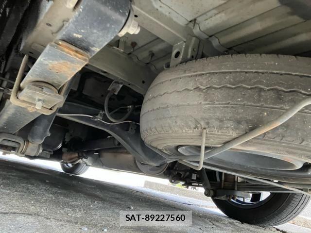 Toyota HIACE VAN 2011-01 8882666-14