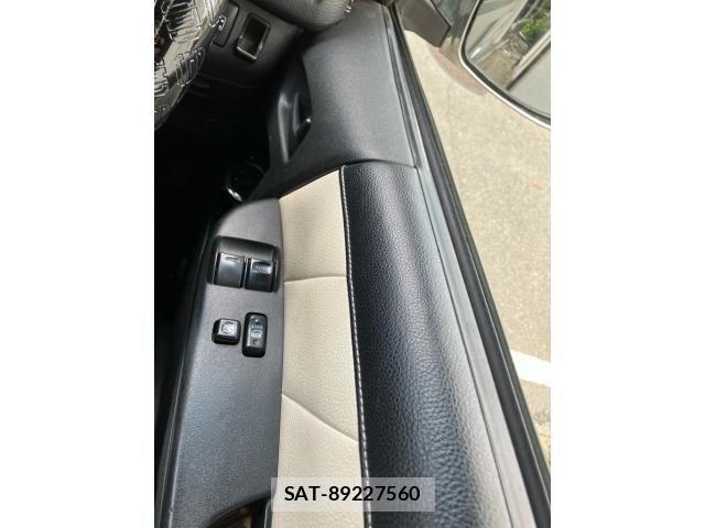 Toyota HIACE VAN 2011-01 8882666-21