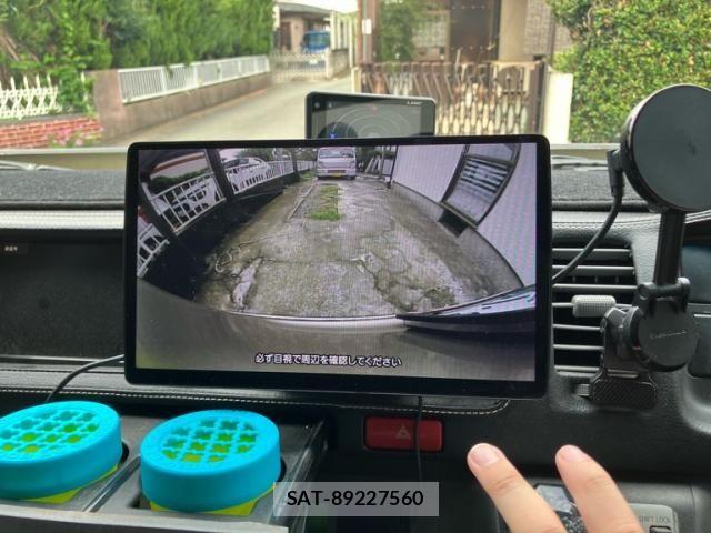 Toyota HIACE VAN 2011-01 8882666-26