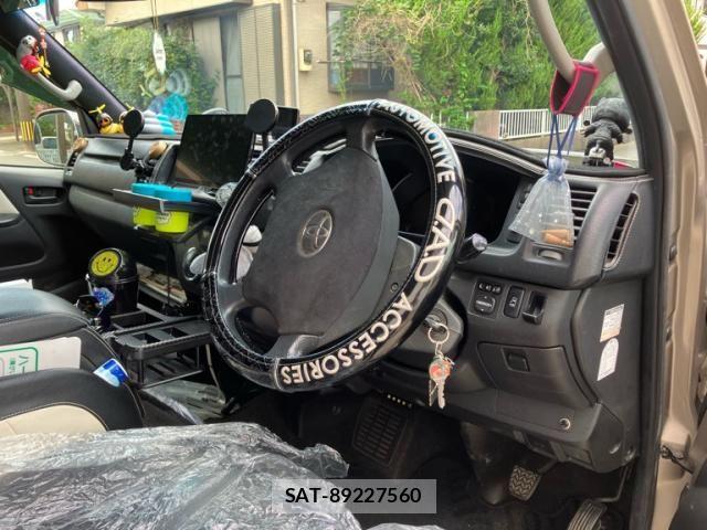 Toyota HIACE VAN 2011-01 8882666-2