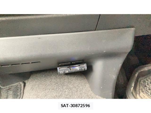 Toyota HIACE VAN 2009-12 8882667-19