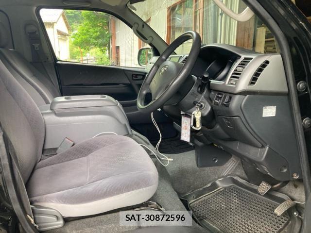 Toyota HIACE VAN 2009-12 8882667-8