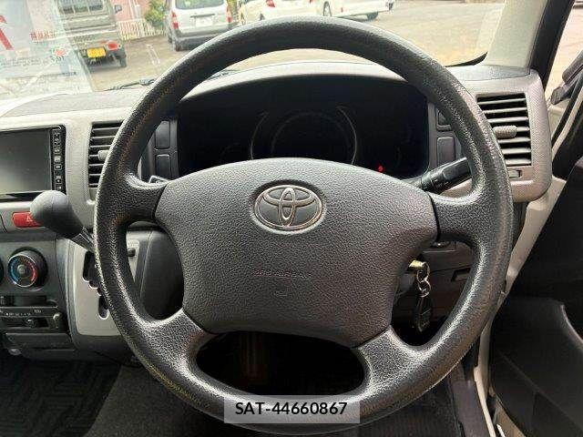 Toyota HIACE VAN 2007-11 8882664-14
