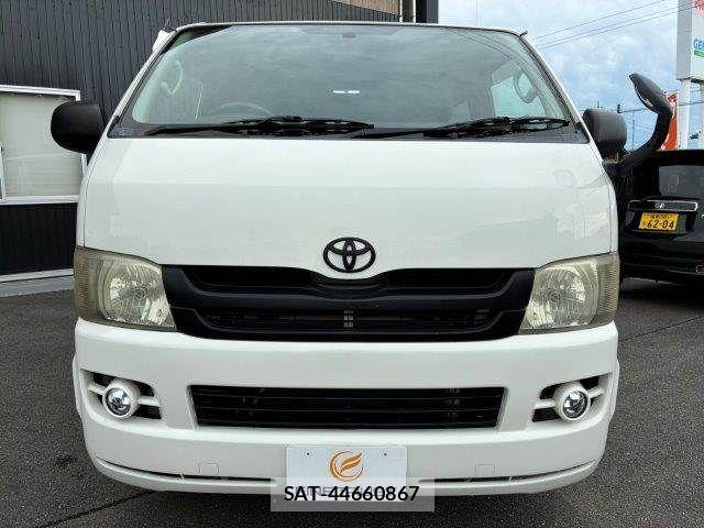 Toyota HIACE VAN 2007-11 8882664-18