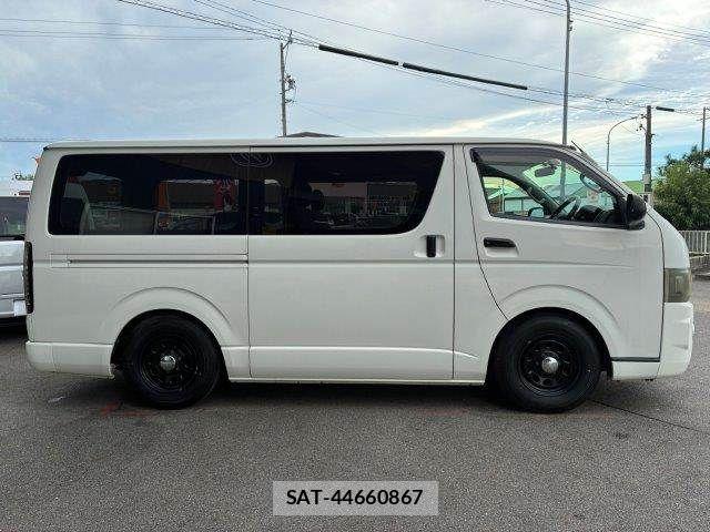 Toyota HIACE VAN 2007-11 8882664-20