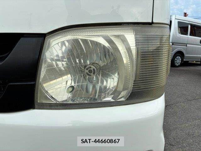 Toyota HIACE VAN 2007-11 8882664-25