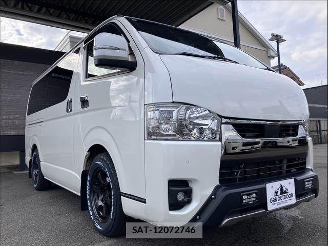 Toyota HIACE VAN 2024-03 8882648-10