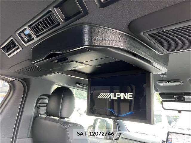 Toyota HIACE VAN 2024-03 8882648-18