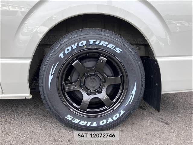 Toyota HIACE VAN 2024-03 8882648-20