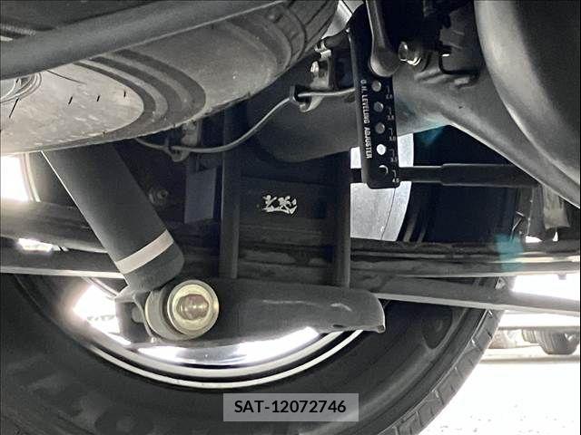 Toyota HIACE VAN 2024-03 8882648-21