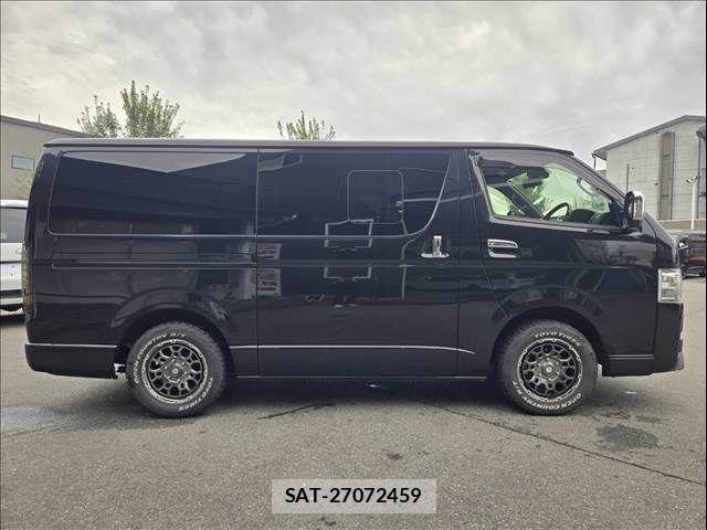 Toyota HIACE VAN 2023-02 8882653-12