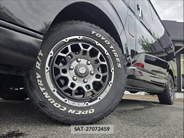 Toyota HIACE VAN 2023-02 8882653-21