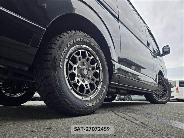 Toyota HIACE VAN 2023-02 8882653-23