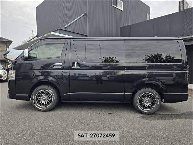 Toyota HIACE VAN 2023-02 8882653-26