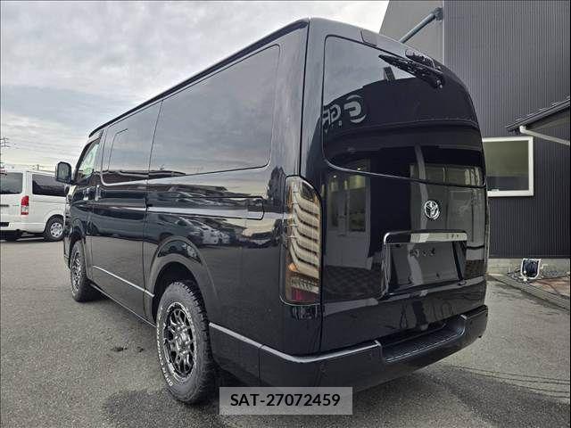 Toyota HIACE VAN 2023-02 8882653-27
