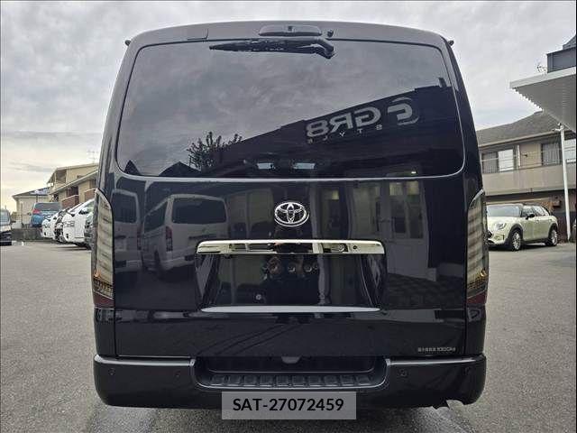 Toyota HIACE VAN 2023-02 8882653-2