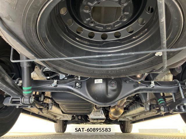 Toyota HIACE VAN 2025-04 8882646-18