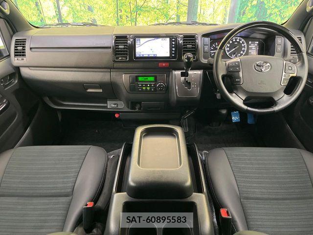 Toyota HIACE VAN 2025-04 8882646-1