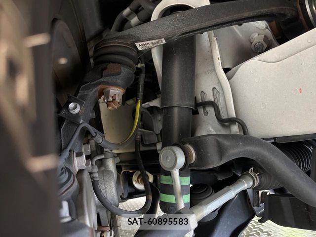 Toyota HIACE VAN 2025-04 8882646-19