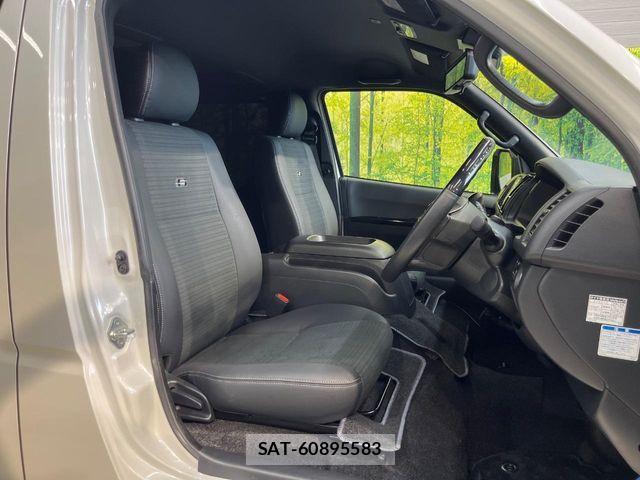Toyota HIACE VAN 2025-04 8882646-8
