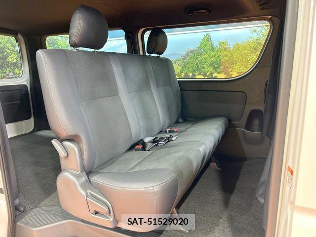 Toyota HIACE VAN 2025-05 8882652-8