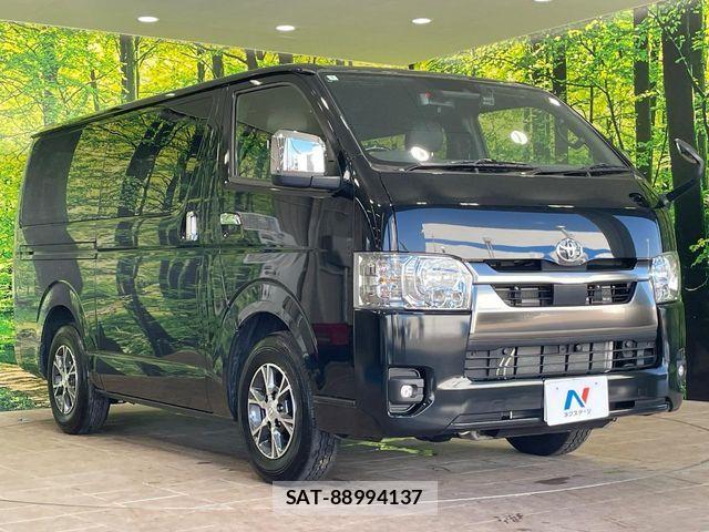Toyota HIACE VAN 2025-03 8882647-15